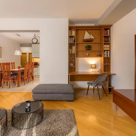 Apartment Ps Split